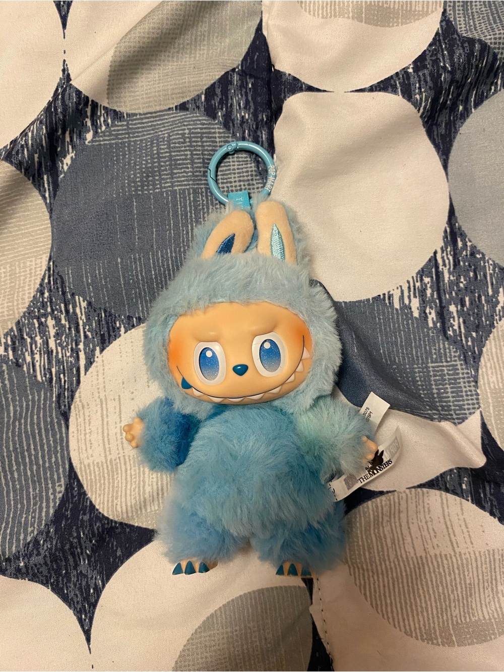 THE MONSTERS: Labubu BIG INTO ENERGY blue